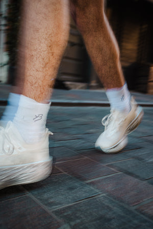 ESSENTIAL PERFORMANCE SOCKS · CHAUSSETTES — Yenzclub Run Club Toulouse — vue 1