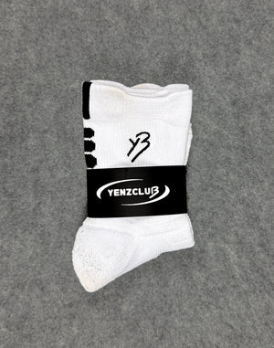 ESSENTIAL PERFORMANCE SOCKS · CHAUSSETTES — Yenzclub Run Club Toulouse — vue 3