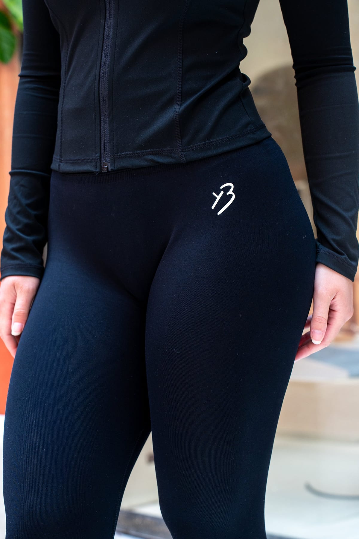 LEGGINGS NOIR · LEGGINGS — Yenzclub Run Club Toulouse — vue 4