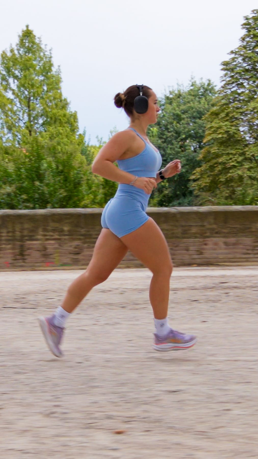 BRASSIÈRE BLEU · Brassière de sport — Yenzclub Run Club Toulouse — vue 3
